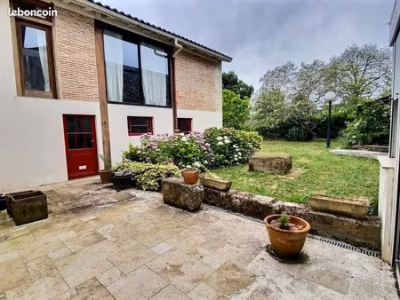 maison de ville 14 pièces 375 m²