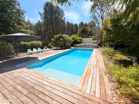 maison 7 pièces 179 m²