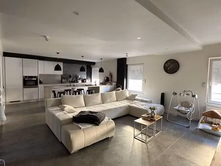 appartement 69 m² avec terrasse et caves