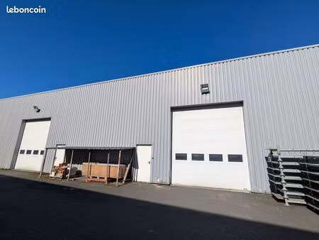 bureaux  atelier 1150 m² sorigny