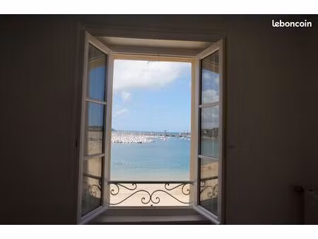 t3 au bas sablons à st servan vue mer