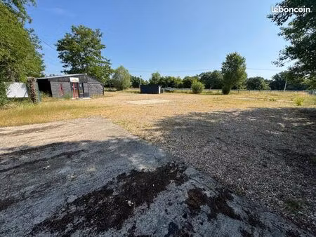 location local d'activité esvres 2800m2