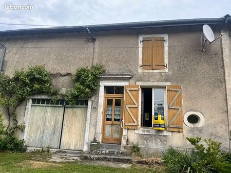 ancienne ferme lorraine avec grange