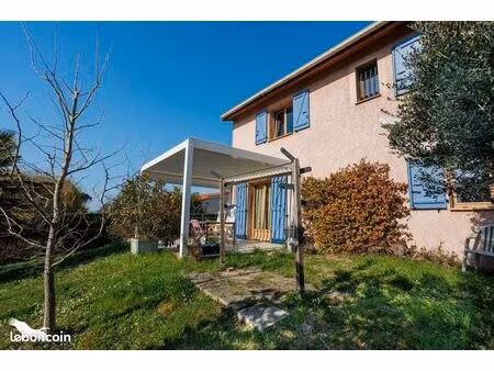 maison 6 pièces 138 m²