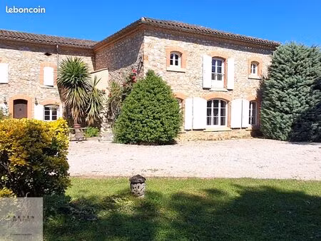 propriété 12 pièces 476 m²
