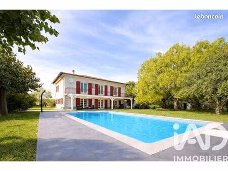 maison familiale 7 pièces 210 m²