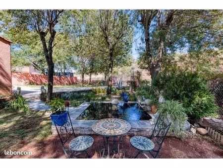 villa plain pied + maison mitoyenne 163 m2 terrain 1100 m2 piscine