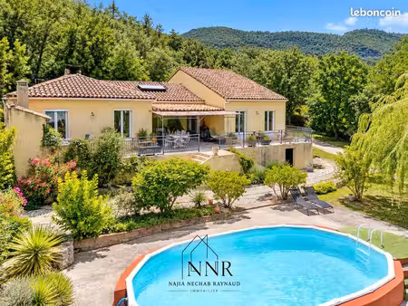 villa 180 m² avec piscine  mazet en pierre et 5200m² de terrain