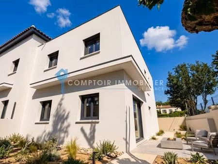 villa 4 pièces 130 m²