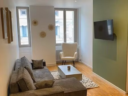 t3 refait à neuf  hyper centre  rue alsace lorraine