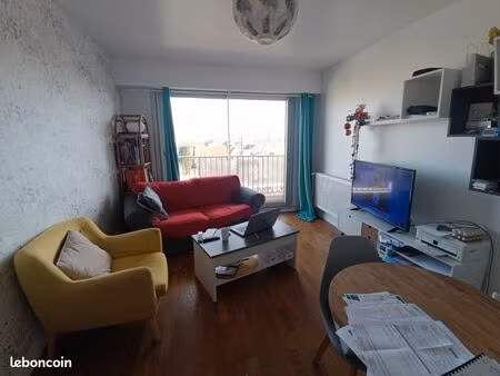 t2 de 42m2 quartier front de mer kerlede