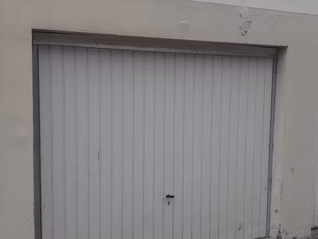 box de stationnement à vendre à beauvais