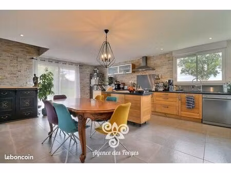 maison 5 pièces 135 m²