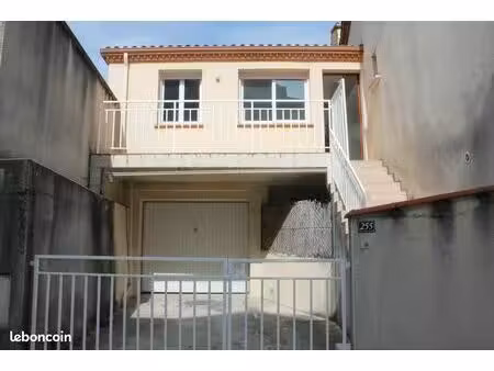 jolie petite maison avec garage