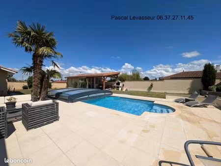 villa 7 pièces 168 m²