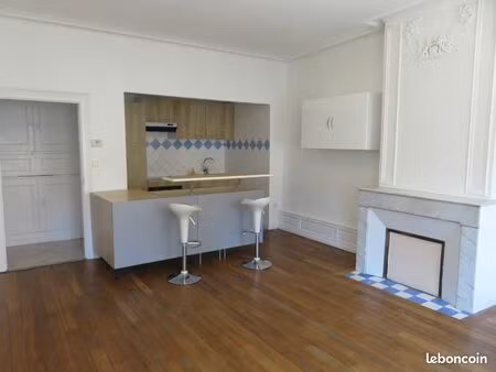 f3 / 80 m² st nicolas de port