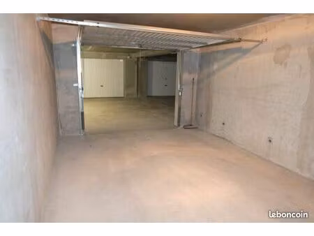 garage a louer 18 m2