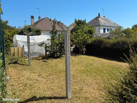 petite maison avec jardin non attenant