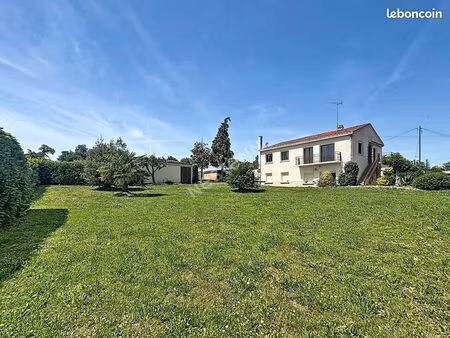 maison 7 pièces 206 m²