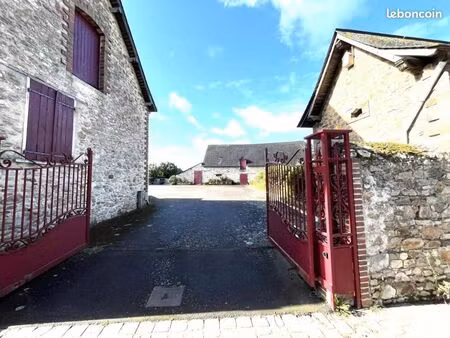 maison 8 pièces 132 m²