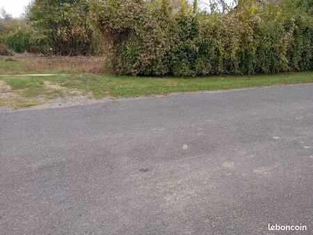 terrain constructible de 802 m2
