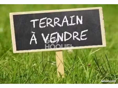 terrain taissy