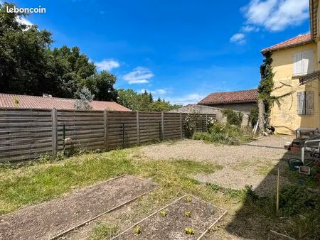 appartement eau comprise 429 + 25