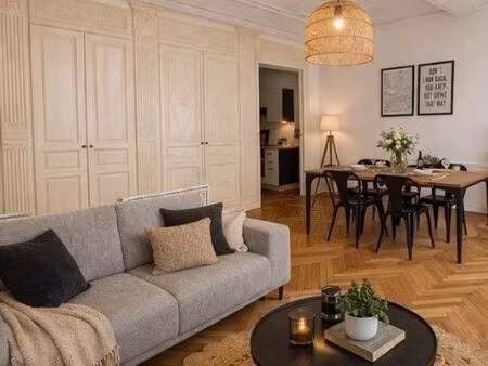 grand t2 meublé de charme – style haussmannien – centre-ville d’alençon