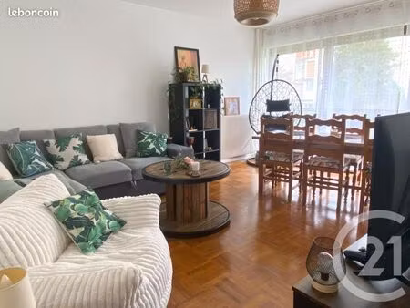 appartement 3 pièces 64 m²