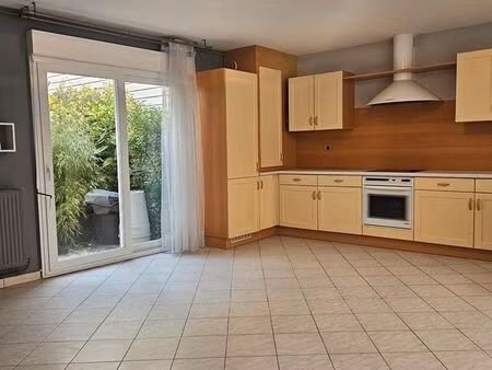 loft 3 pièces 80 m²