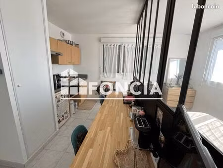 studio 1 pièce 31 m²