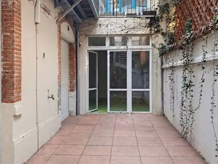 local bureaux 198 m²