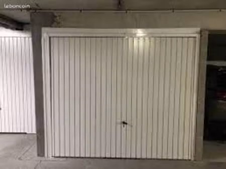 garage parking box