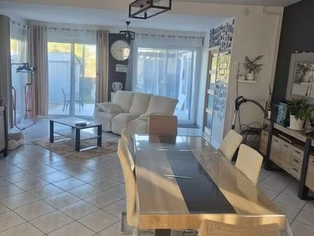 maison de bourg a vendre sur champigné