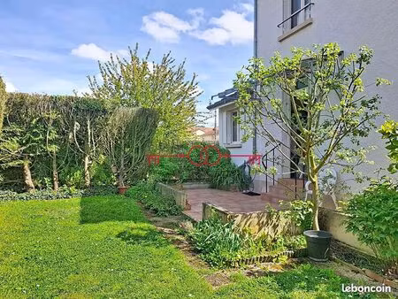 maison 6 pièces 109 m²