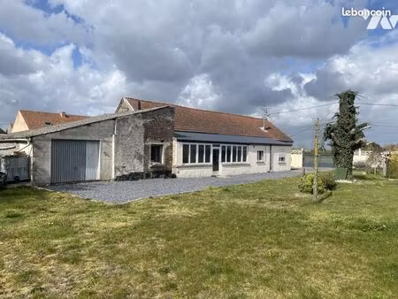 maison 4 pièces 85 m²
