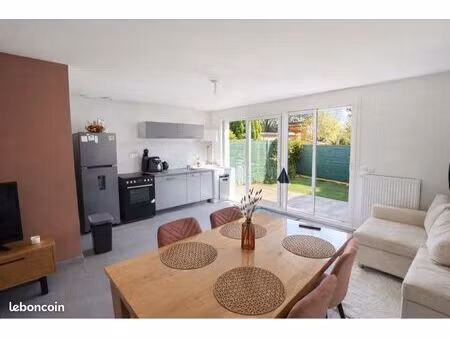 maison louée – 1 parking - 2 chambres –