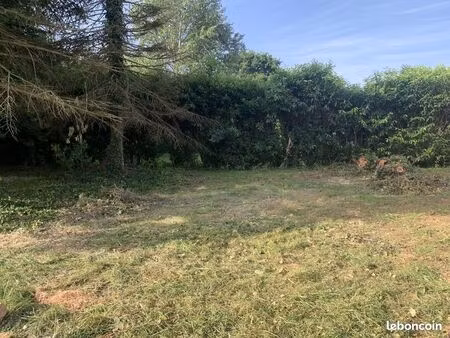 à 5 min du port - terrain à bâtir 442 m²