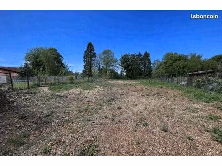 terrain 1 007 m² ostricourt