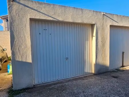 location garage agde quartier mairie