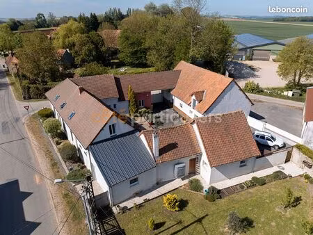 propriété 9 pièces 280 m²