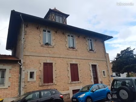 à vendre appartement 80 mètres carrés