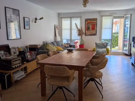 appartement - 90m² - 5 pièces