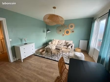 t4 lumineux avec balcon plein sud - 3 chambres - parking - cave