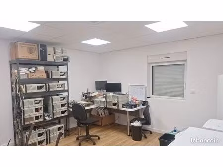 bureaux 60 m² auray