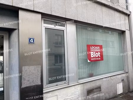 bureaux 158 m²