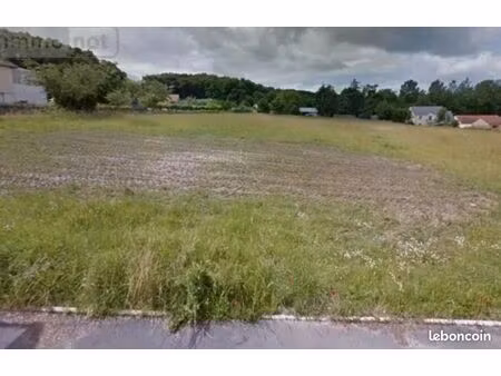 terrain 450 m² pomacle