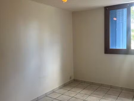 t3 non meublé