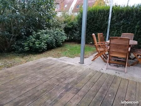 f4 meublé en rez de jardin