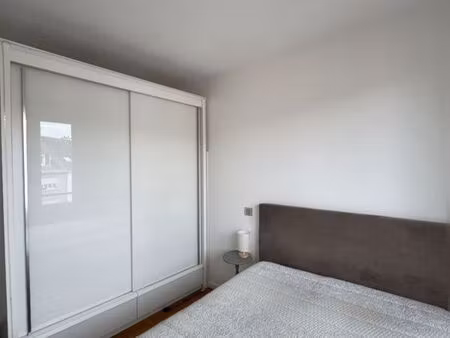 t2 lumineux hypercentre